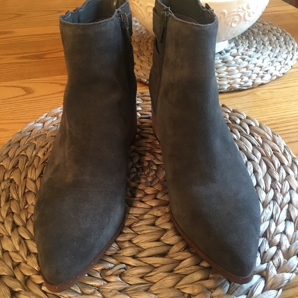 Bleecker & Bond Gray bootie - Picture 7 of 8